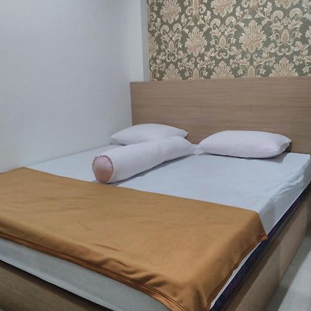 Grha Raf Homestay Makale Exterior foto