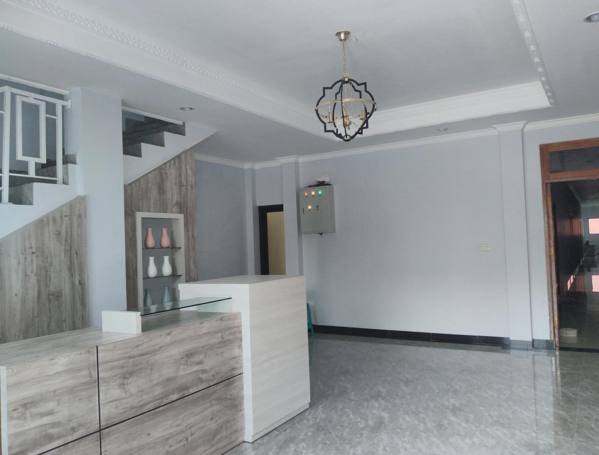 Grha Raf Homestay Makale Exterior foto